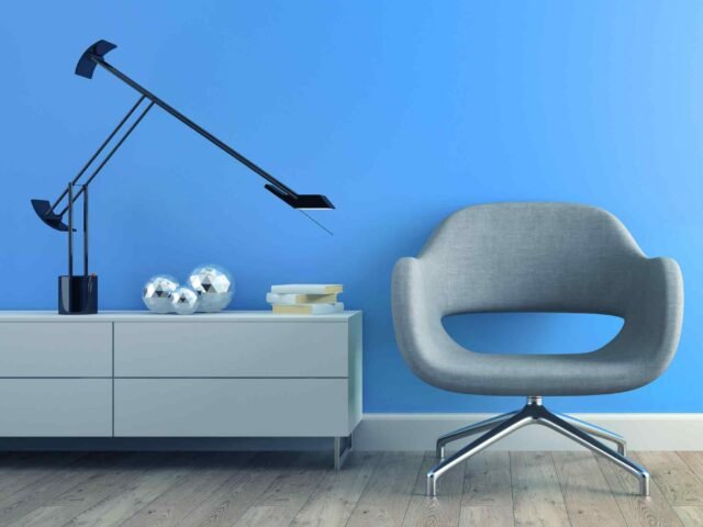 https://gwdesignsa.com/wp-content/uploads/2017/05/image-chair-blue-wall-640x480.jpg